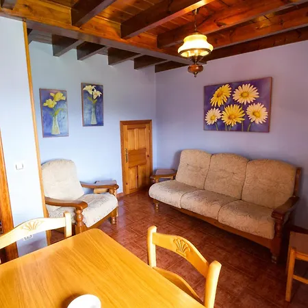 Casa Vacacional Miyares بيت للعطل La Estrada (Asturias)