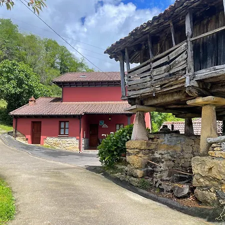 Casa Vacacional Miyares بيت للعطل La Estrada (Asturias)